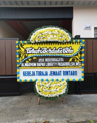 Papan Bunga Duka di Geger