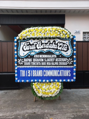 Papan Bunga Duka di Geger